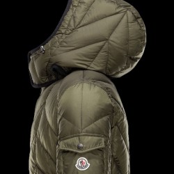 Moncler BERRIAT Detachable Hood Turtleneck Military Grønn Vinterjakke Nylon/Polyamid Herre 41456793MB