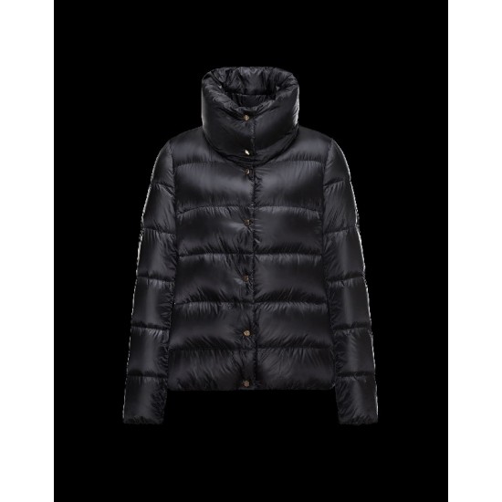 Moncler BOURDON Turtleneck Svart Vinterjakke Polyamide Dame 41456717SE