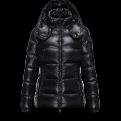 Moncler BERRE Turtleneck Svart Vinterjakke Polyamide Dame 41456953TW